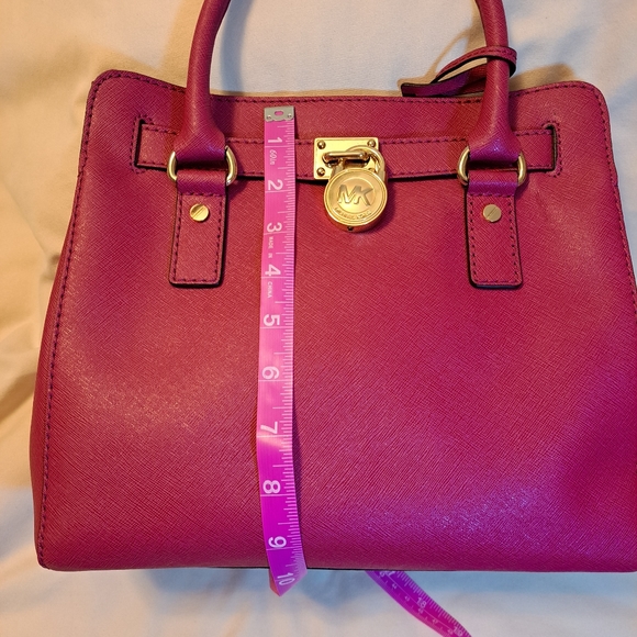 Michael Kors Lock and Key Hamilton Bag - Picture 13 of 14